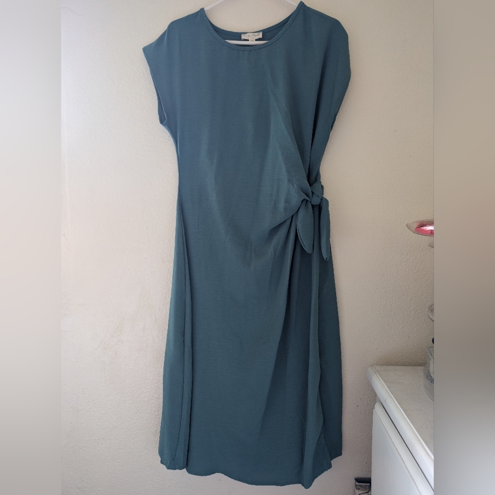 Side Knot Dress